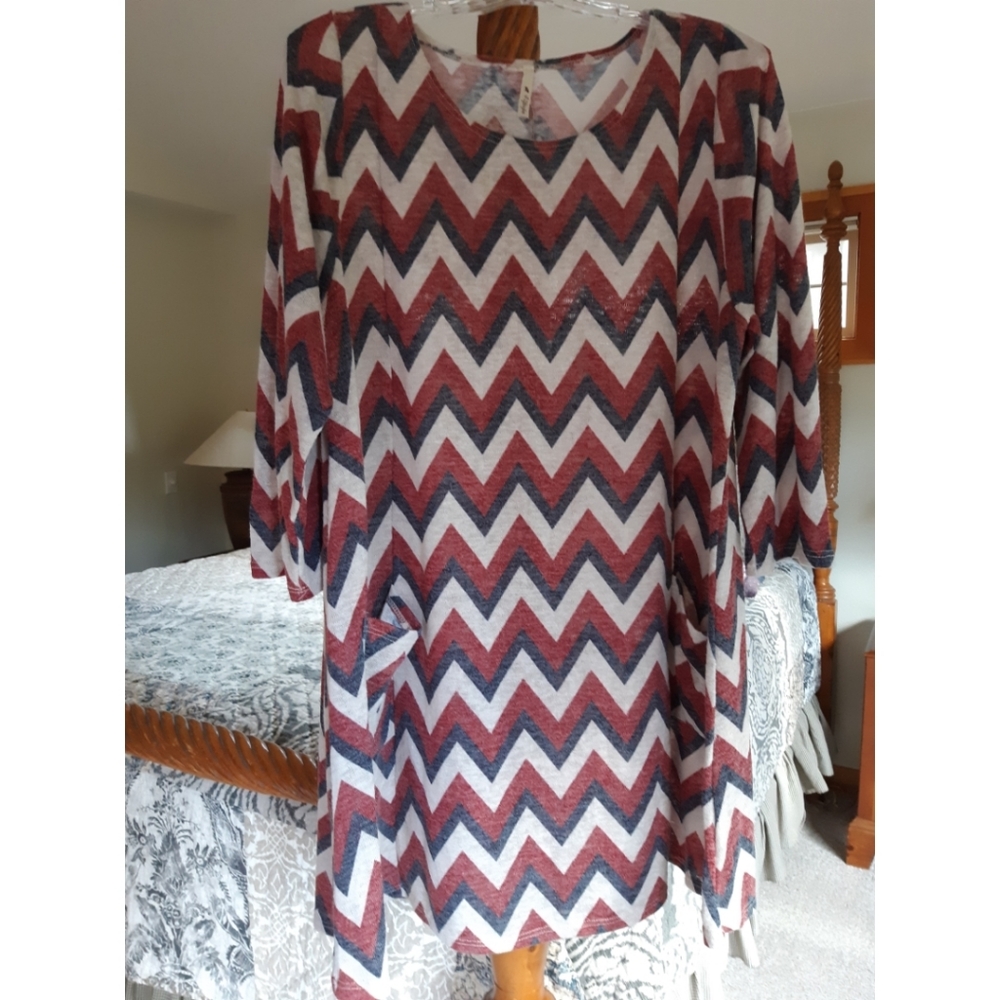 EUC | 42pops Chevron Sweater Dress